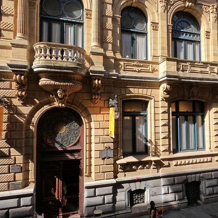 Отель Casual Arriaga Бильбао Экстерьер фото